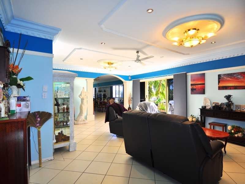 18 Esplanade, Tin Can Bay QLD 4580