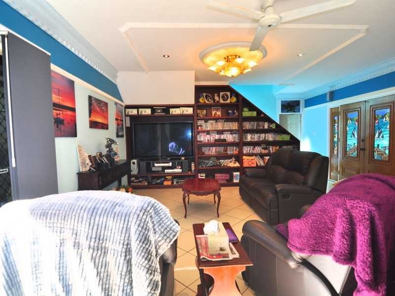 18 Esplanade, Tin Can Bay QLD 4580