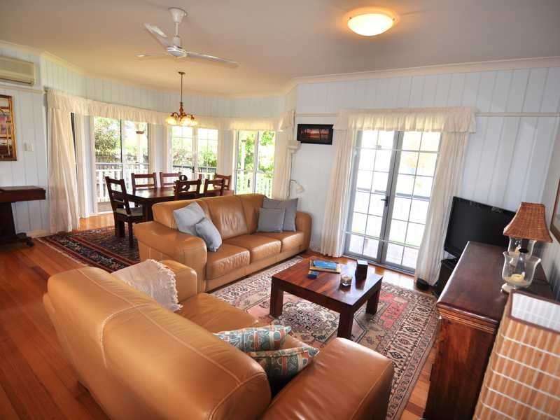 4 Kingfisher Court, Tin Can Bay QLD 4580