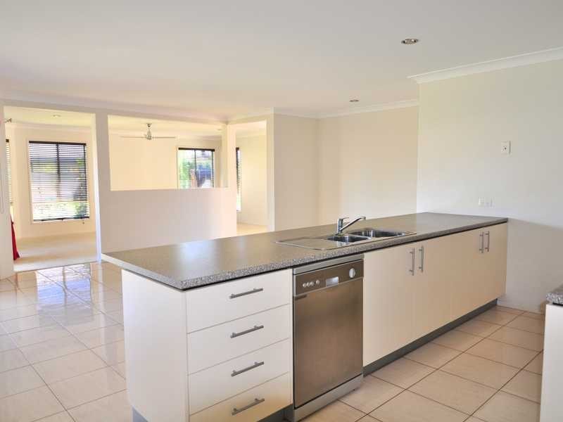 54 CREEKSIDE ESPLANADE, Cooloola Cove QLD 4580