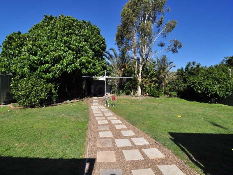 63 Gympie Road, Tin Can Bay QLD 4580
