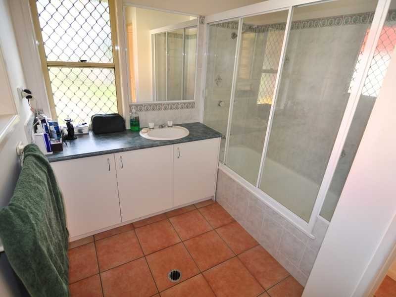 6 Tailor Street, Tin Can Bay QLD 4580