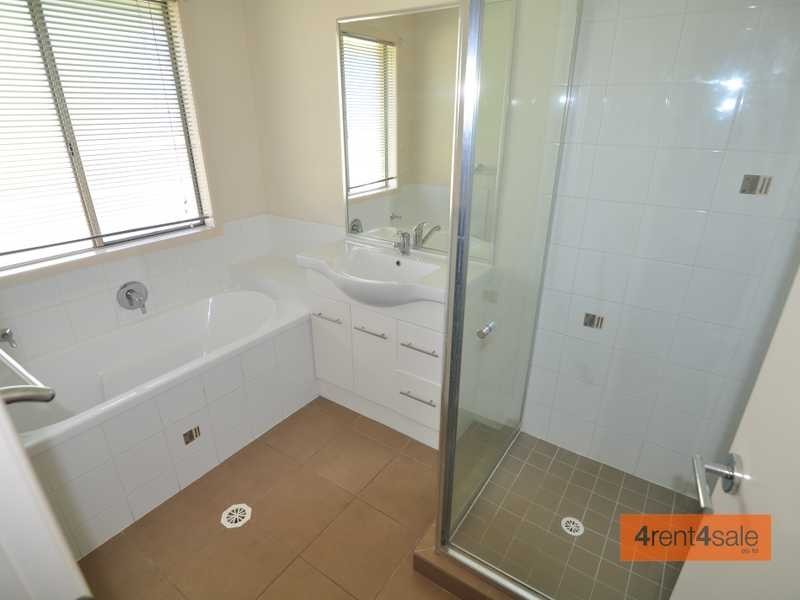 11 Dreadnought Avenue, Cooloola Cove QLD 4580