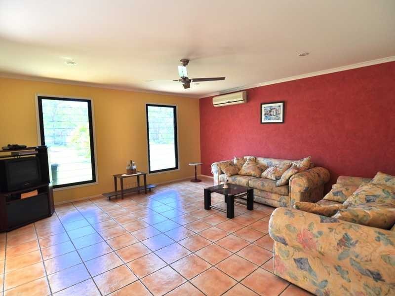 33 GOLDEN HIND AVENUE, Cooloola Cove QLD 4580