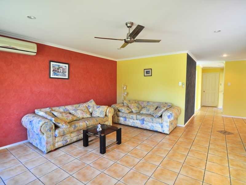 33 GOLDEN HIND AVENUE, Cooloola Cove QLD 4580