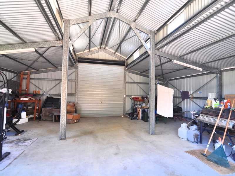 33 GOLDEN HIND AVENUE, Cooloola Cove QLD 4580