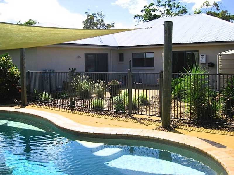 1 LOMANDRA AVENUE, Cooloola Cove QLD 4580