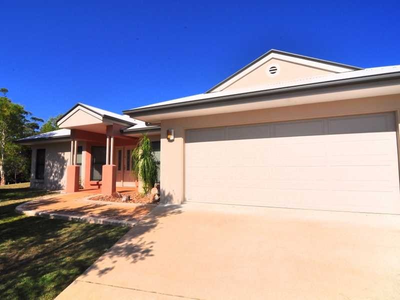 1 LOMANDRA AVENUE, Cooloola Cove QLD 4580