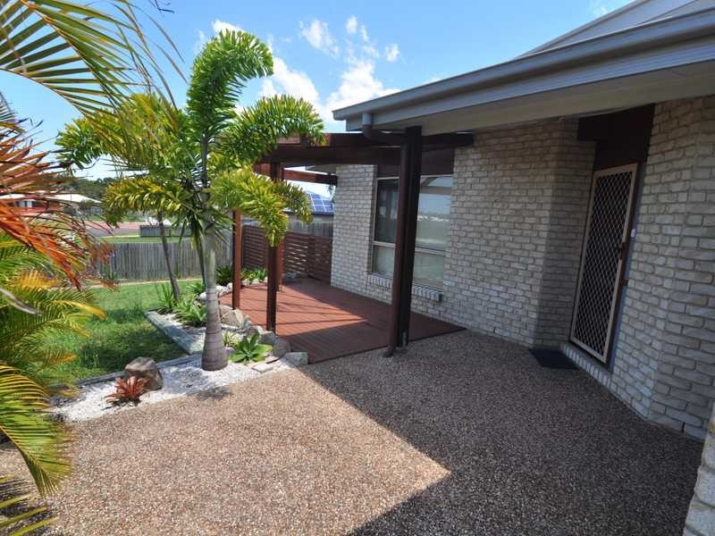 24 Callistemon Cresent, Tin Can Bay QLD 4580
