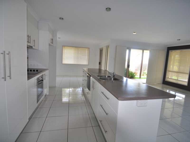 24 Callistemon Cresent, Tin Can Bay QLD 4580
