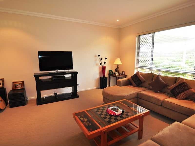 40 Tuna Way, Tin Can Bay QLD 4580