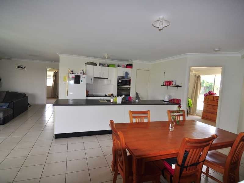 14 Kanimbla Avenue, Cooloola Cove QLD 4580
