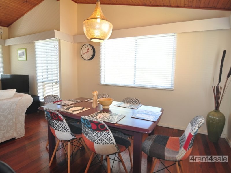 76 Gympie Road, Tin Can Bay QLD 4580