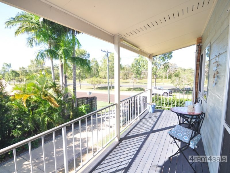 76 Gympie Road, Tin Can Bay QLD 4580