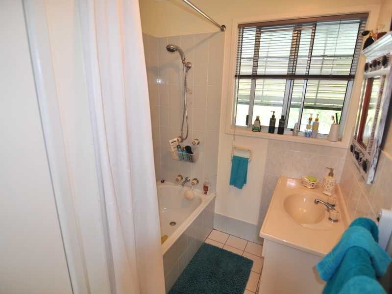 4 VICTORY COURT, Cooloola Cove QLD 4580