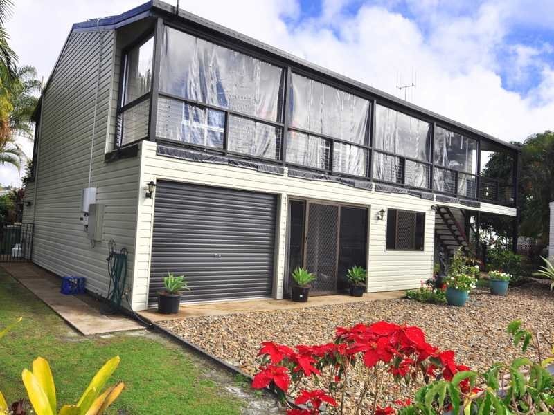 4 VICTORY COURT, Cooloola Cove QLD 4580