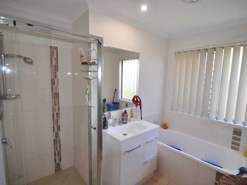 6 Environs Avenue, Cooloola Cove QLD 4580
