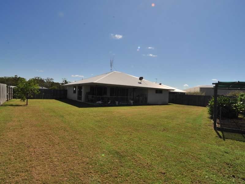 6 Environs Avenue, Cooloola Cove QLD 4580