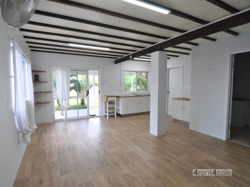 22 Tailor Street, Tin Can Bay QLD 4580