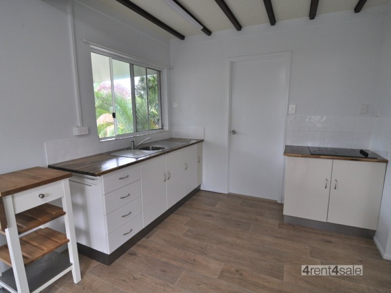 22 Tailor Street, Tin Can Bay QLD 4580