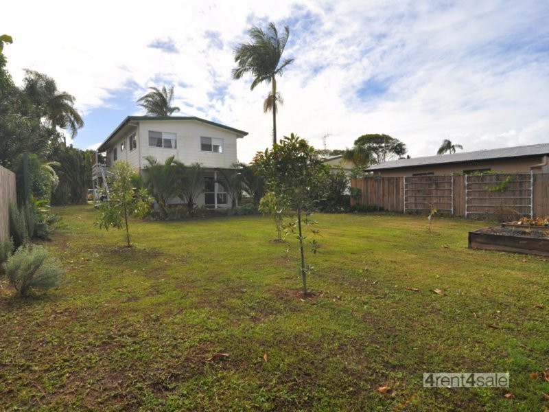22 Tailor Street, Tin Can Bay QLD 4580