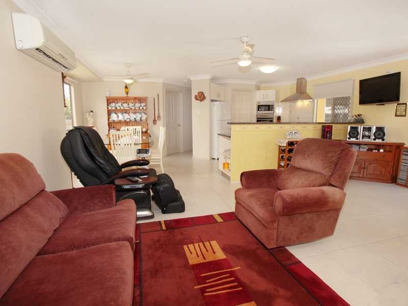 26 Kanimbla Avenue, Cooloola Cove QLD 4580
