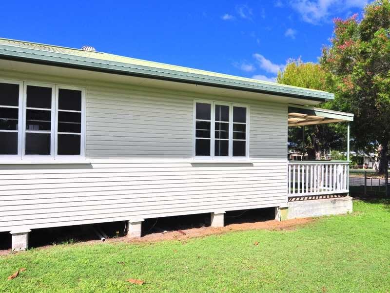 9 King Street, Tin Can Bay QLD 4580