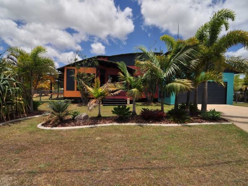 36 MAURETANIA AVENUE, Cooloola Cove QLD 4580