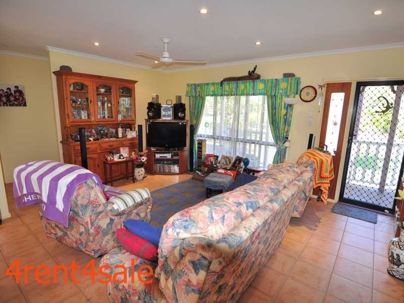 11 Mayflower Court, Cooloola Cove QLD 4580