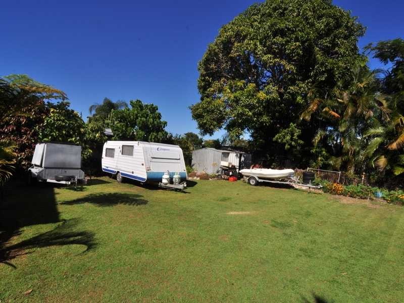22 Tailor Street, Tin Can Bay QLD 4580