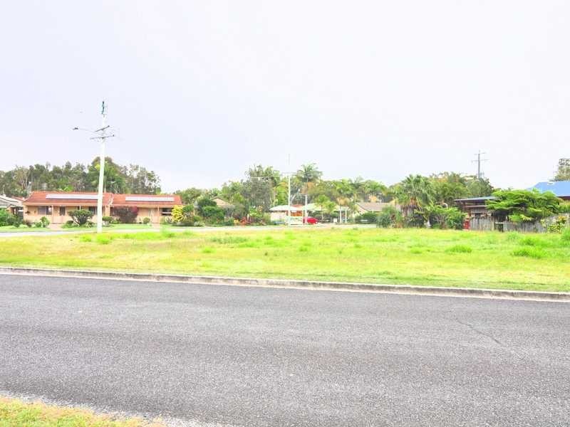 83 Esplanade, Tin Can Bay QLD 4580