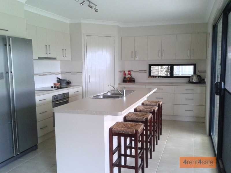 5 Duchess Court, Cooloola Cove QLD 4580