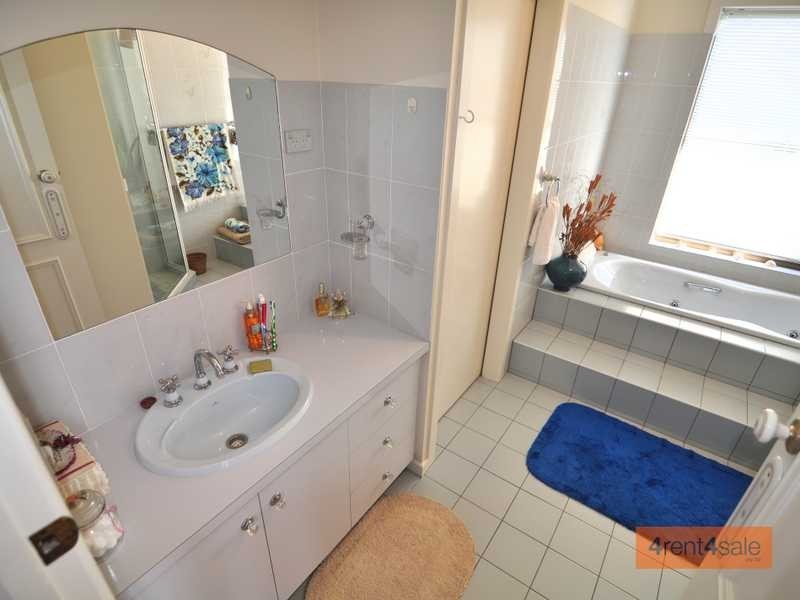 49 Esplanade, Tin Can Bay QLD 4580