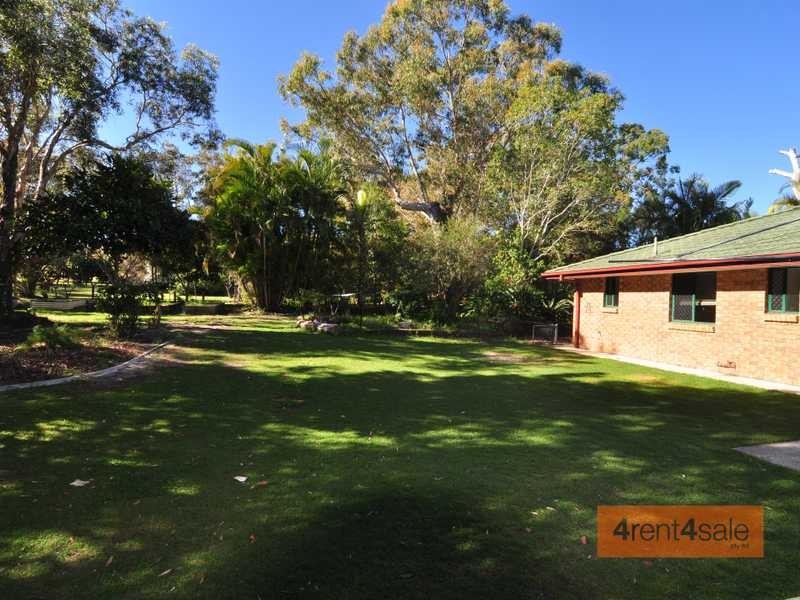 15 Endeavour Drive, Cooloola Cove QLD 4580