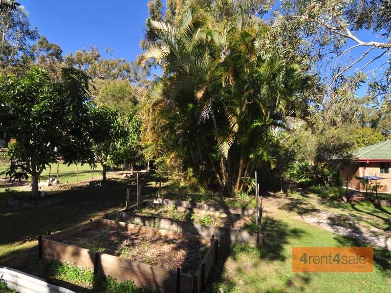 15 Endeavour Drive, Cooloola Cove QLD 4580