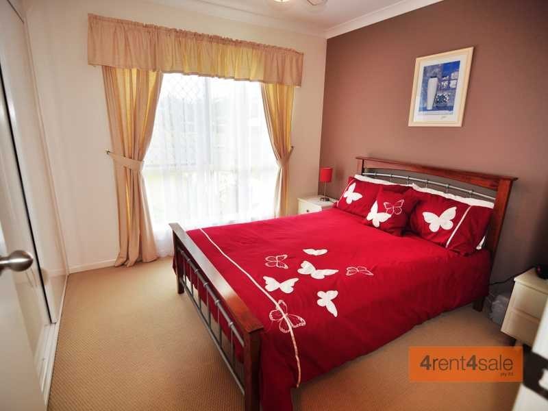 22 Golden Hind Avenue, Cooloola Cove QLD 4580