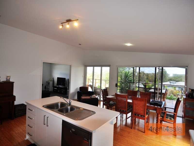 50 Bayside Road, Cooloola Cove QLD 4580