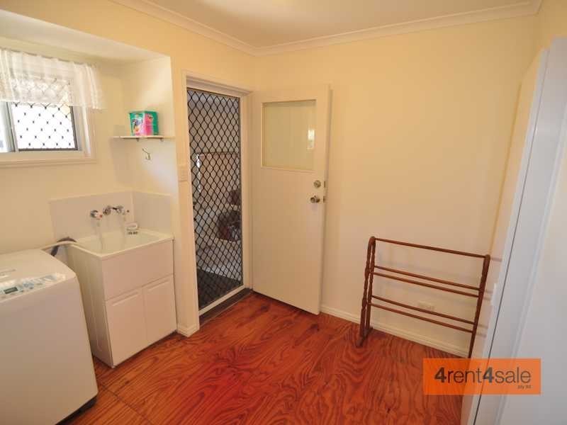 80 Bayside Road, Cooloola Cove QLD 4580