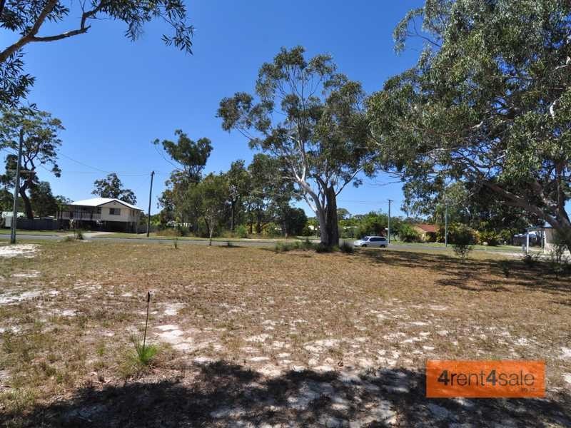 11 Ark Royal Drive, Cooloola Cove QLD 4580