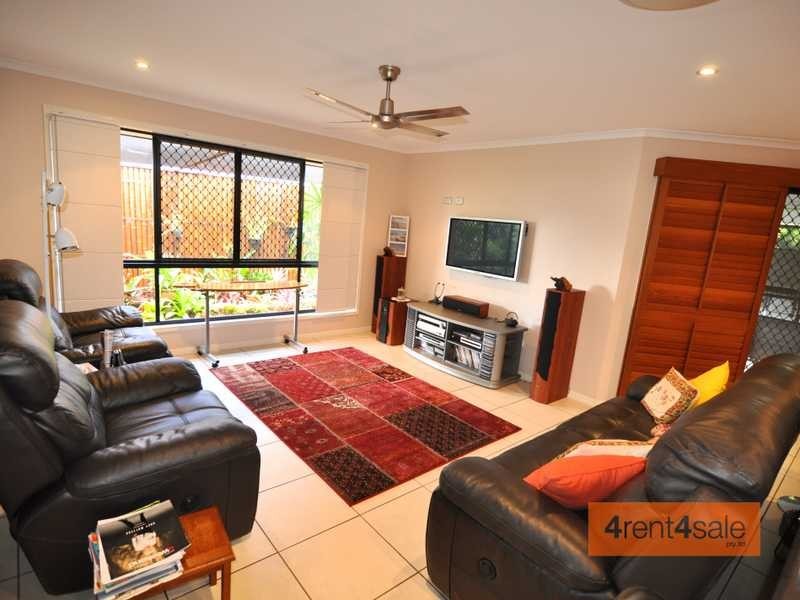 18 Banksia Avenue, Tin Can Bay QLD 4580