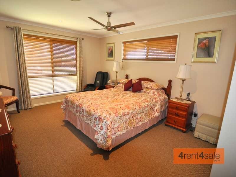 18 Banksia Avenue, Tin Can Bay QLD 4580