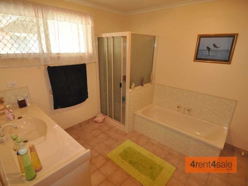 68 Gympie Road, Tin Can Bay QLD 4580