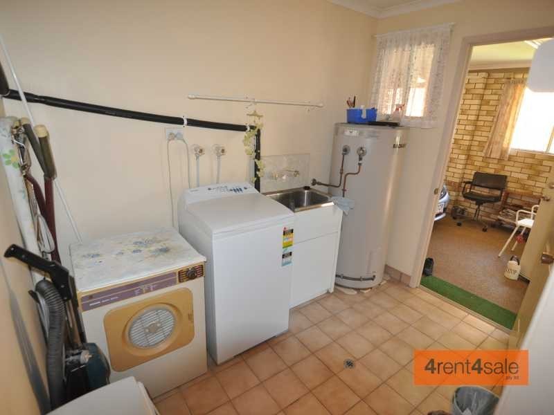 68 Gympie Road, Tin Can Bay QLD 4580
