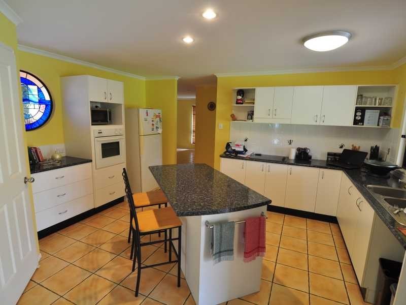 33 Golden Hind Avenue, Cooloola Cove QLD 4580