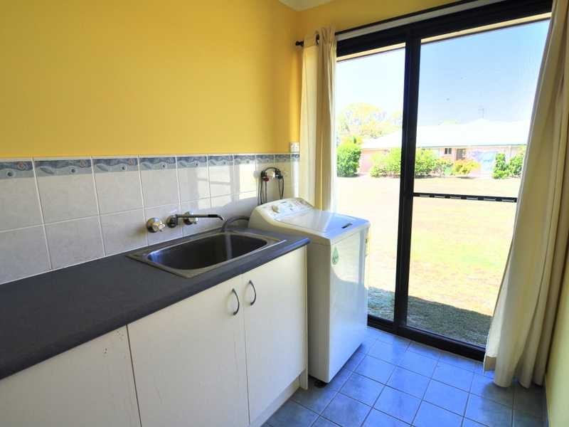 33 Golden Hind Avenue, Cooloola Cove QLD 4580