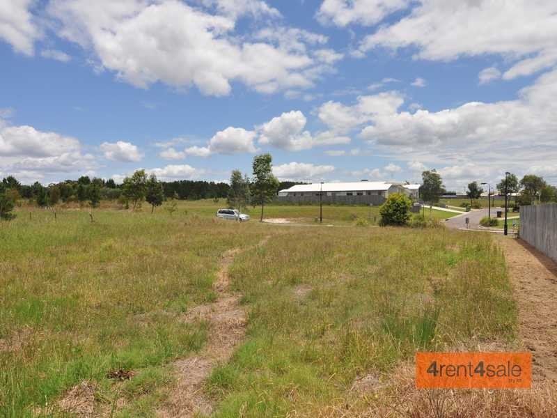 7 Parklink Ave, Cooloola Cove QLD 4580