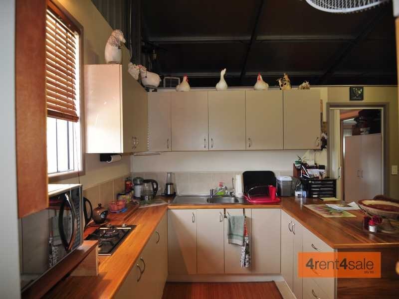 99 Golden Hind Avenue, Cooloola Cove QLD 4580