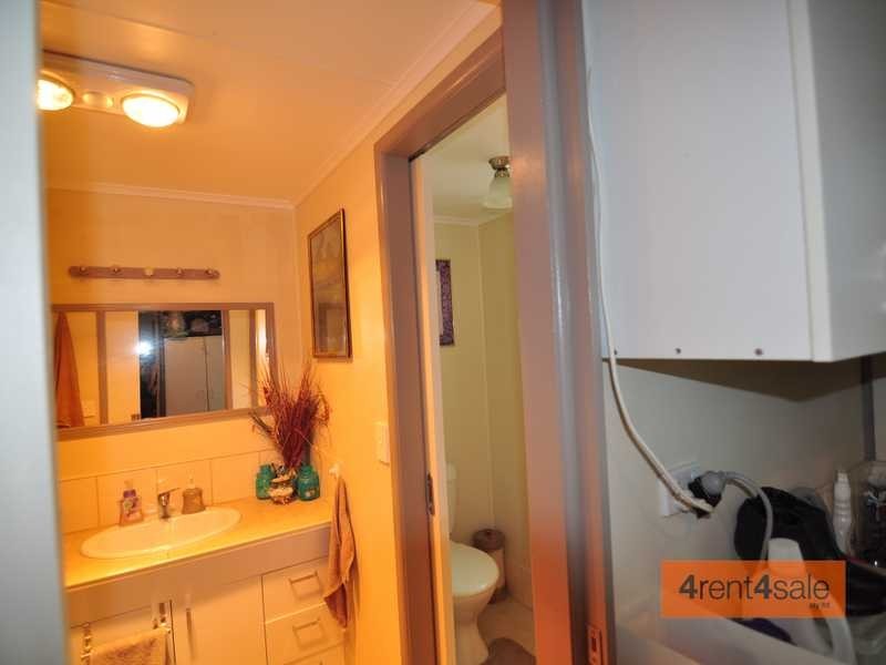 99 Golden Hind Avenue, Cooloola Cove QLD 4580