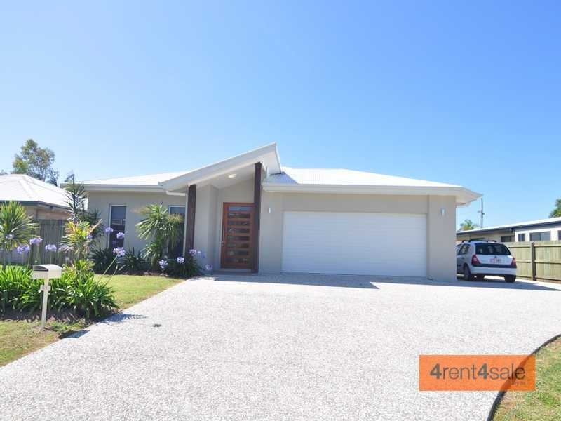 41 Tuna Way, Tin Can Bay QLD 4580