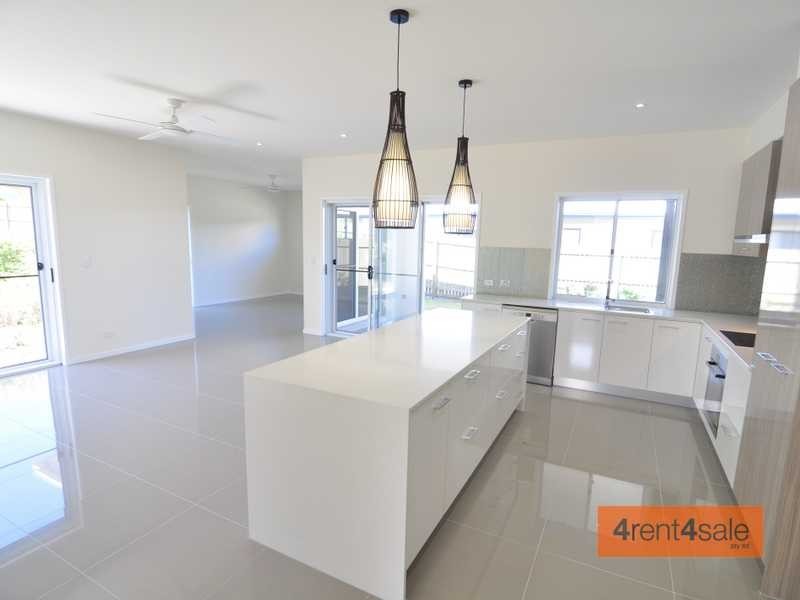 41 Tuna Way, Tin Can Bay QLD 4580